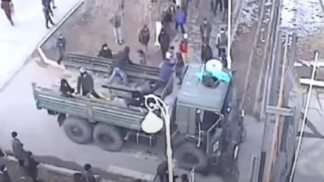 Нападение на здание полиции в Кызылорде