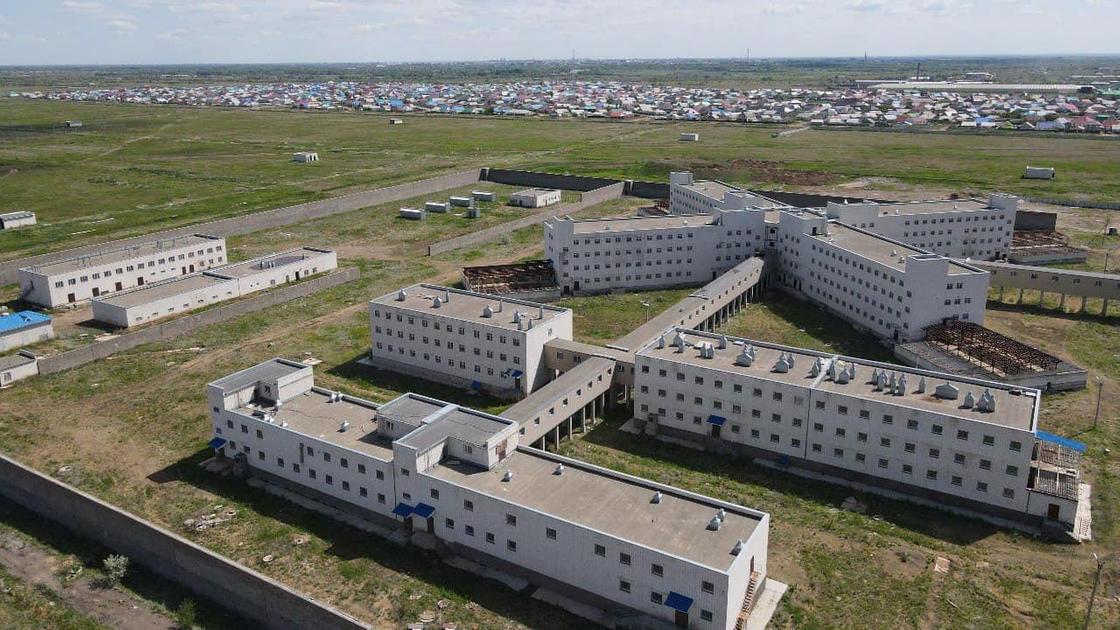 Недостроенное здание СИЗО в Уральске