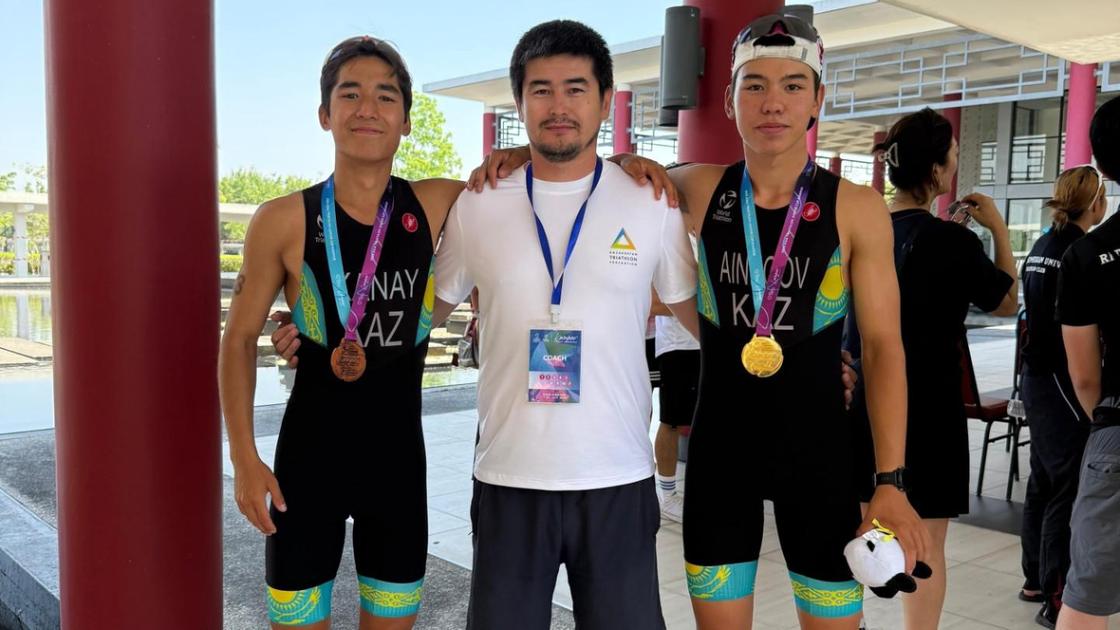 Сборная Казахстана по триатлону