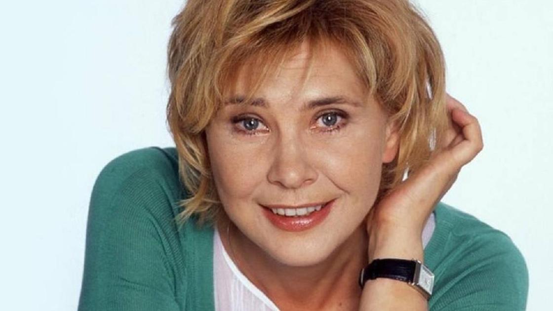 Догилева в молодости фото Татьяна Догилева попала в больницу с пневмонией