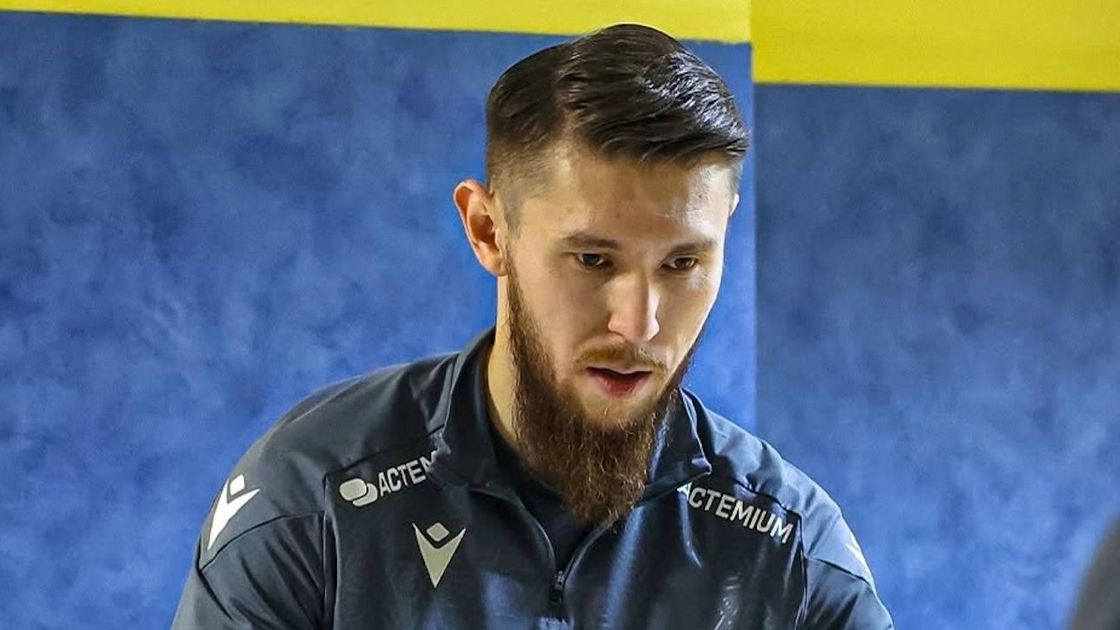 Казахстанский футболист Абат Аймбетов