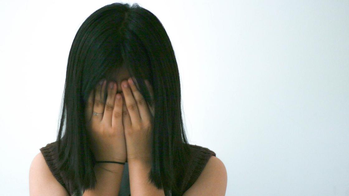 Плачущая девушка