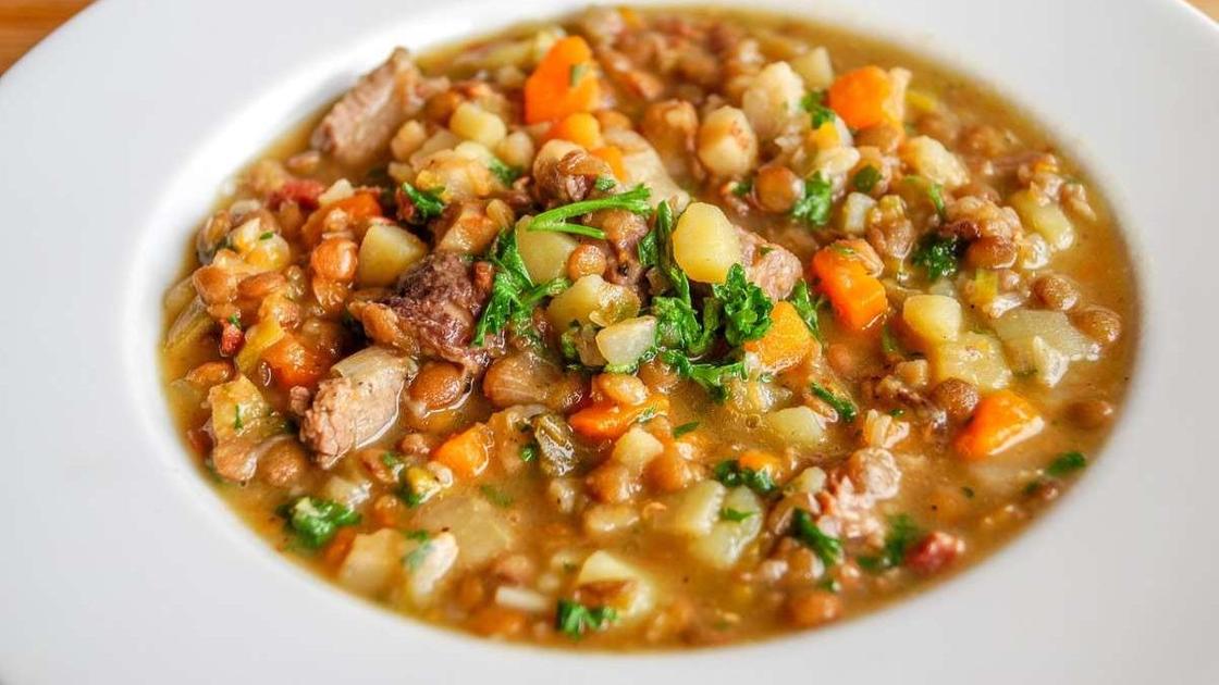 Dishes with lentil soup