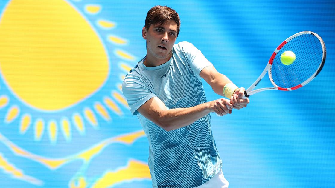 Казахстанский теннисист Александр Шевченко