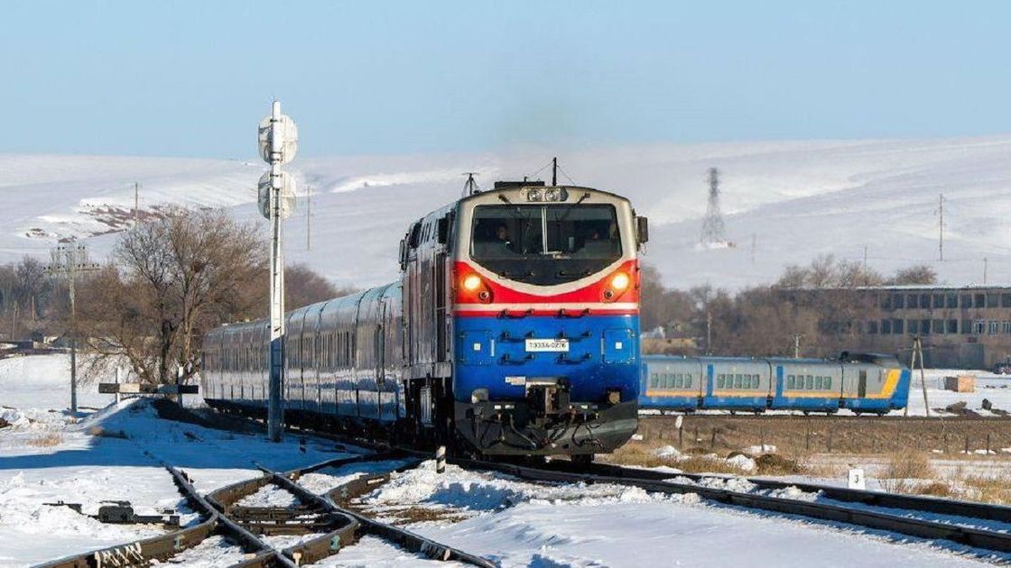 Жолаушылар пойызы