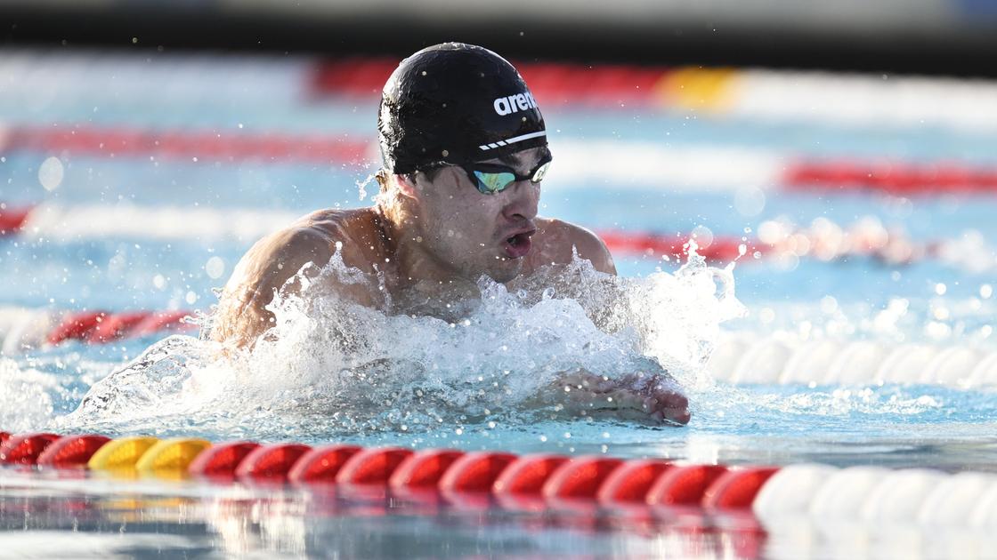 Кыргызстанский пловец Денис Петрашов