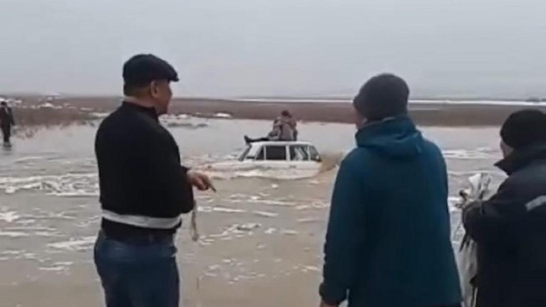 Спасение людей в Туркестанской области