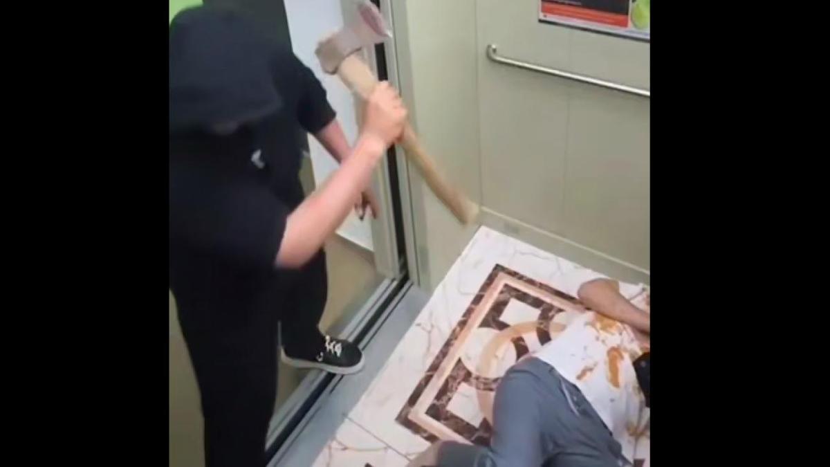 Пранк в лифте