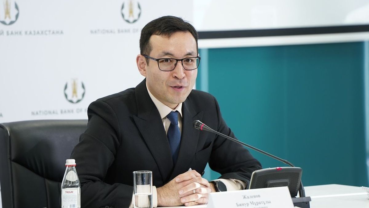 Бинур Жаленов