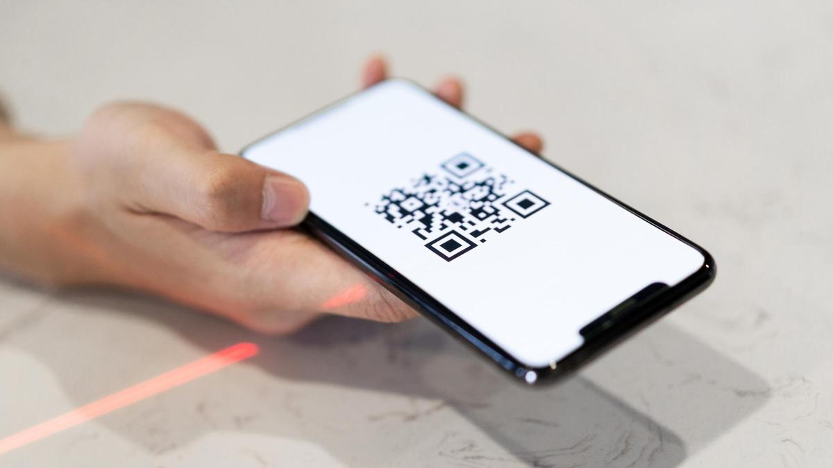 QR-код на телефоне