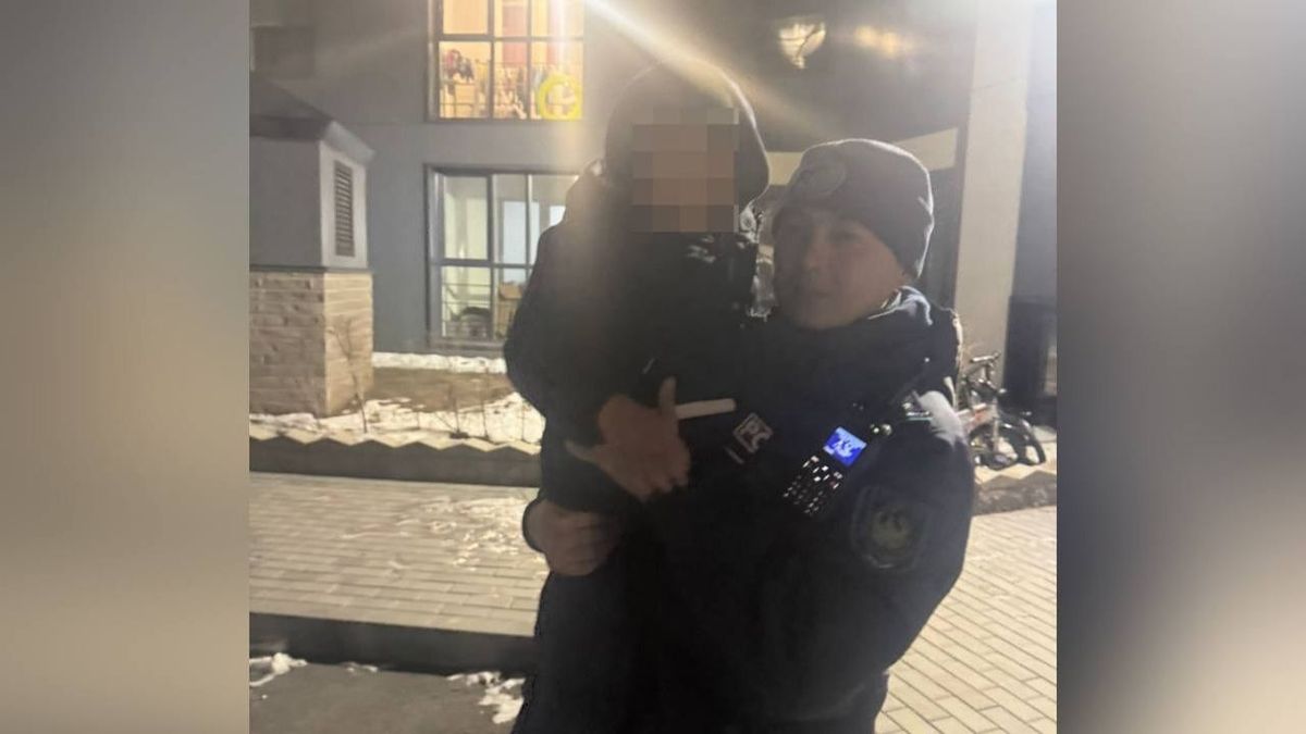 Полицейские нашли ребенка