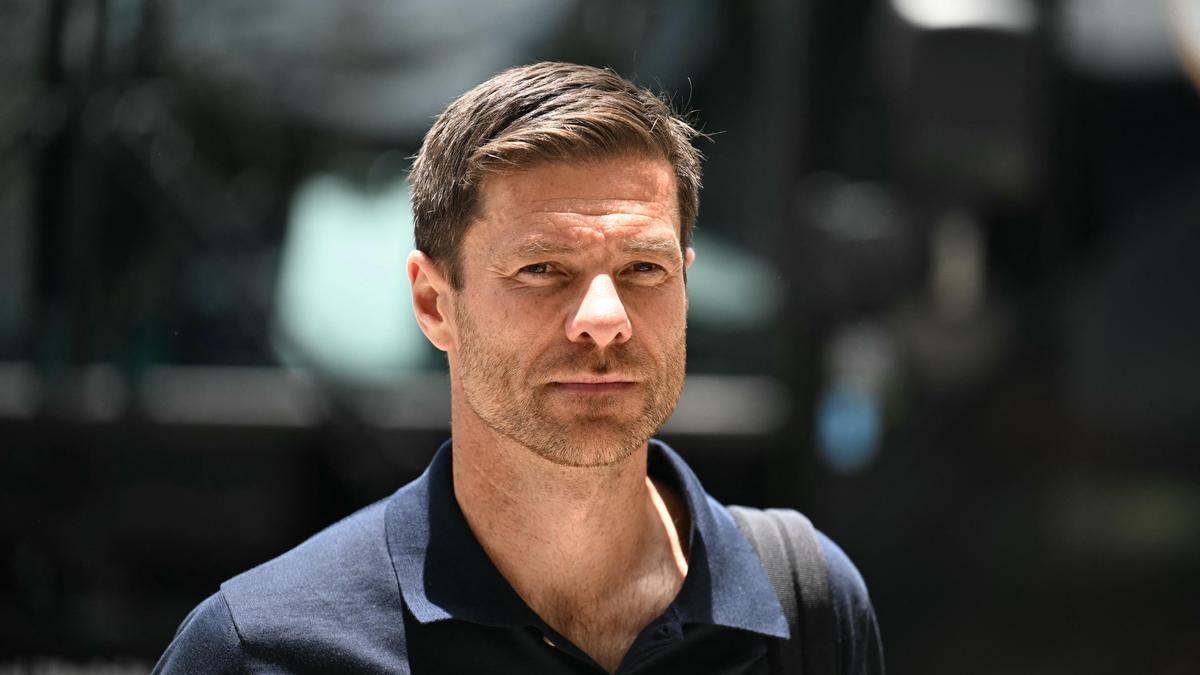 Испанский футбольный тренер Хаби Алонсо