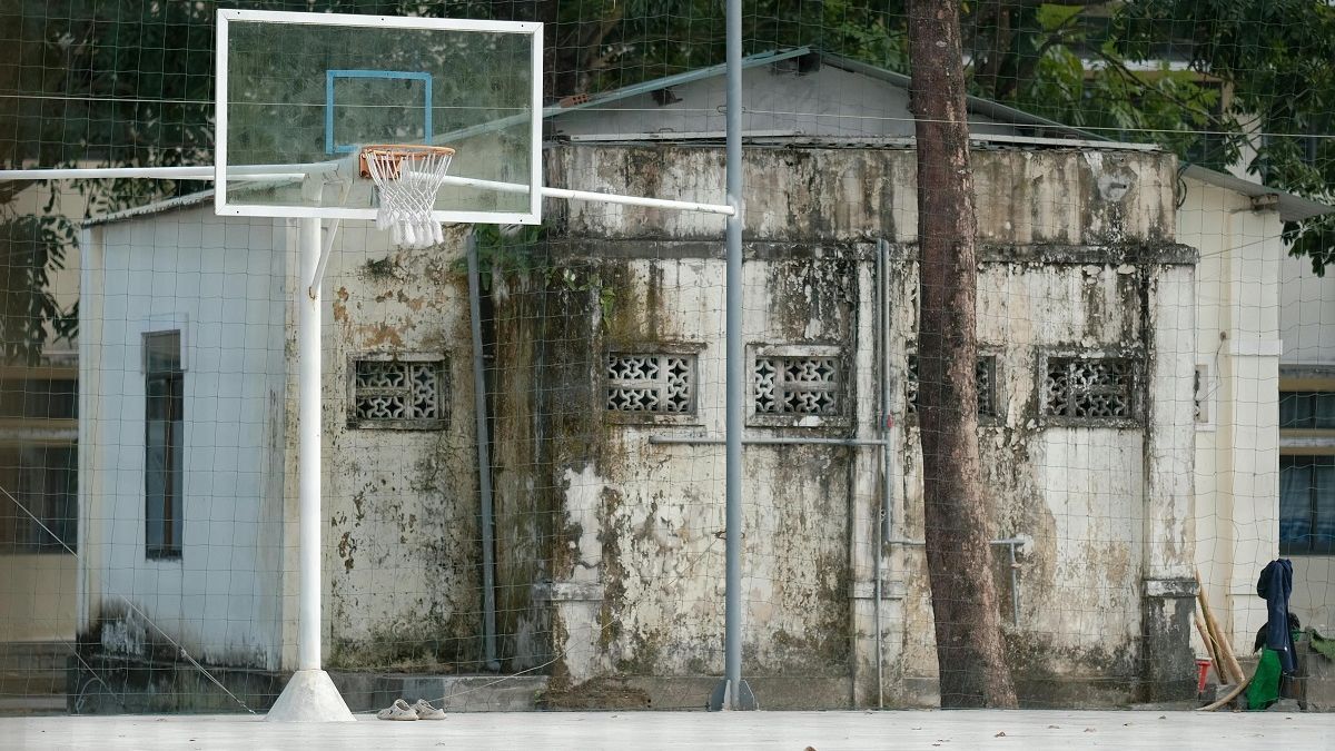 Старое здание