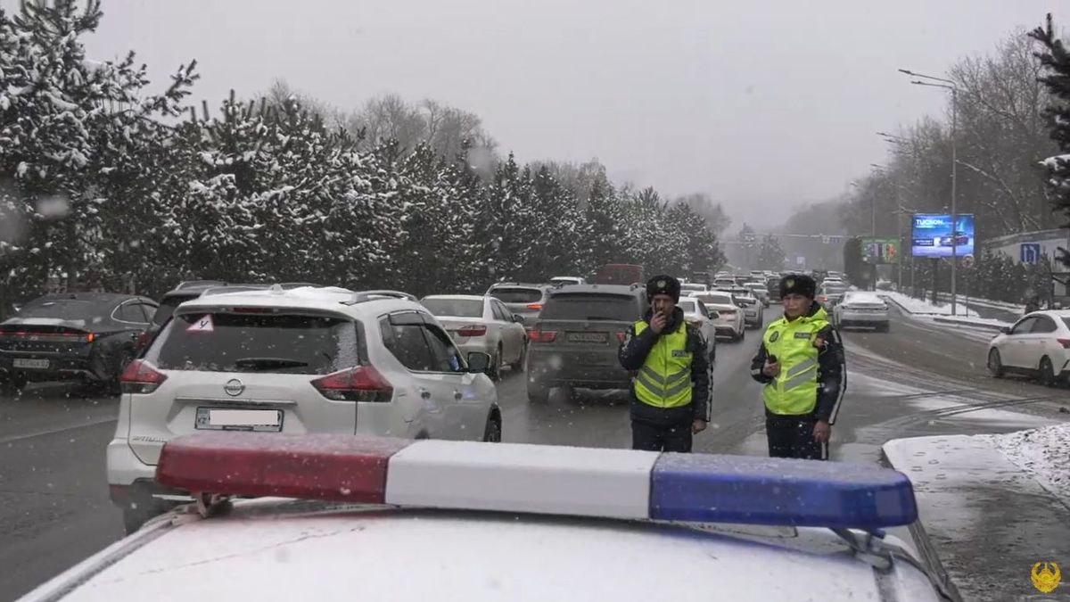 Полиция на дорогах Алматы