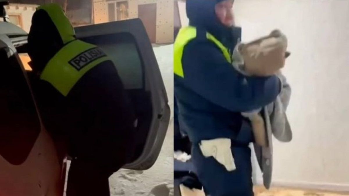 Полицейский с ребенком