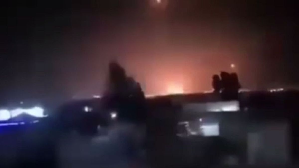 зымырандар ұшып жатыр