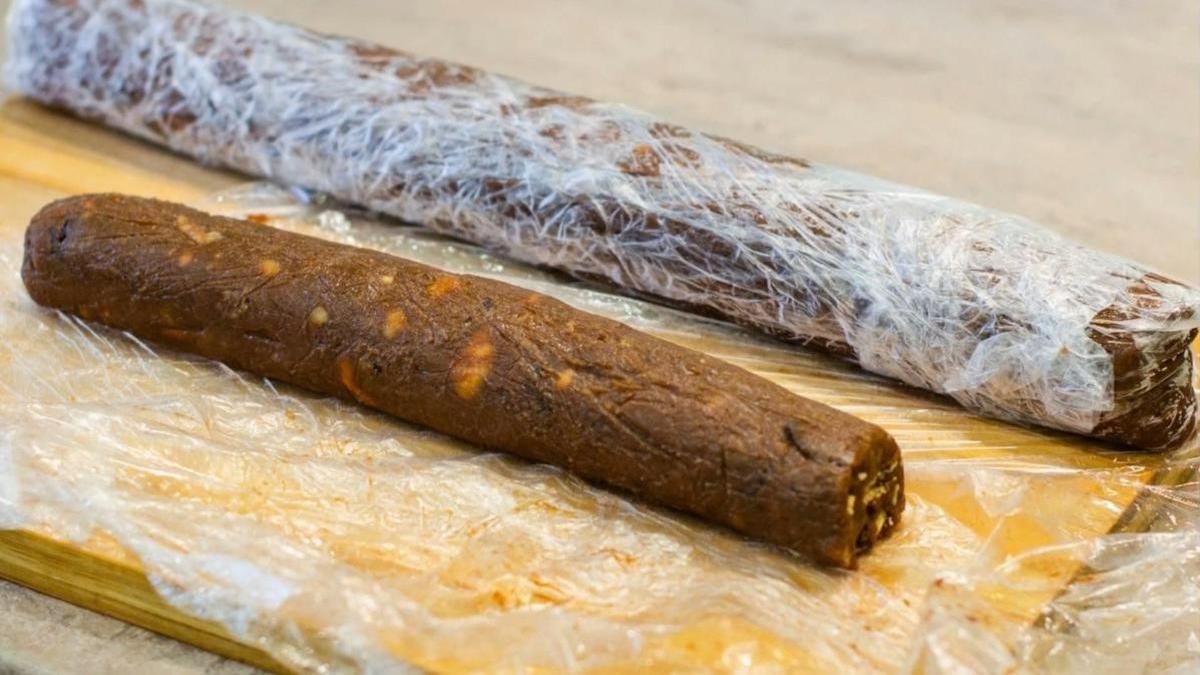 Приготовленные шоколадные колбаски