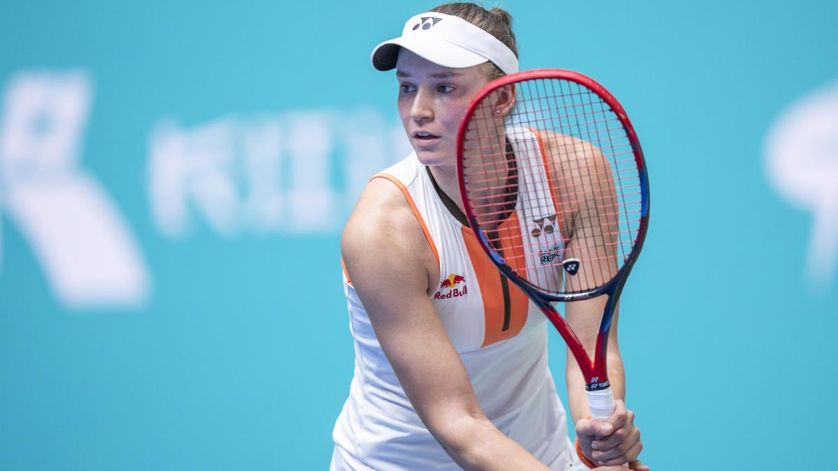 Үшеуі күйеуге шыққан әйелді сиқырлайды