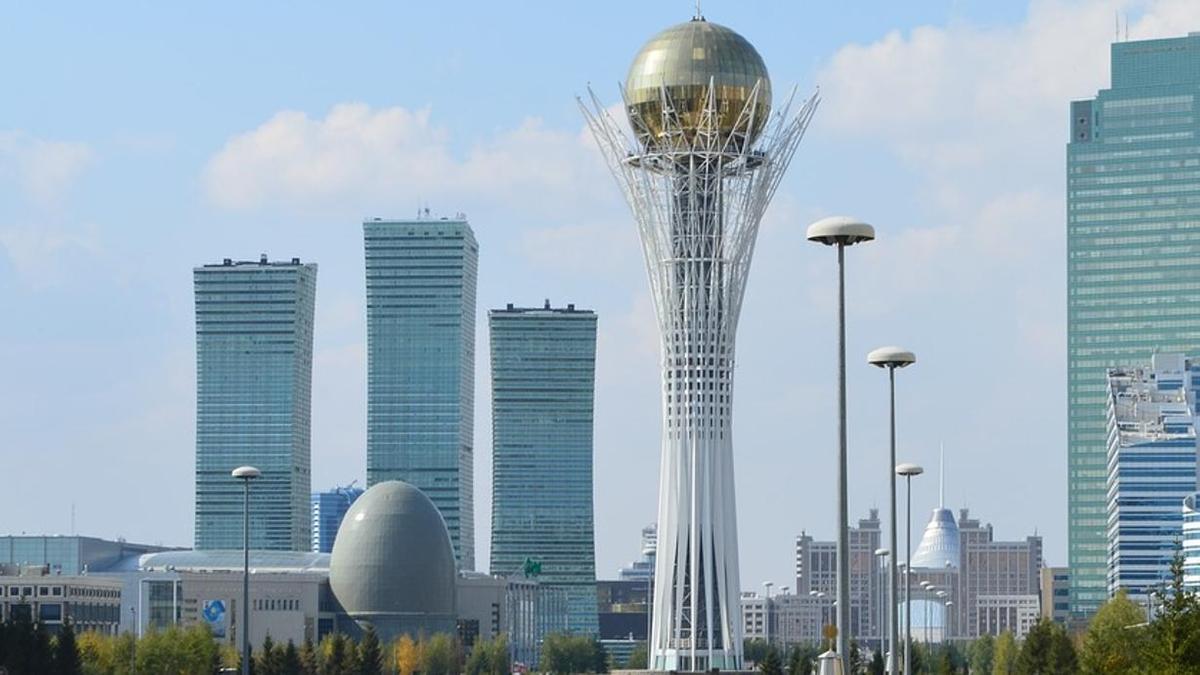 Башня «Байтерек» Башня «Байтерек»