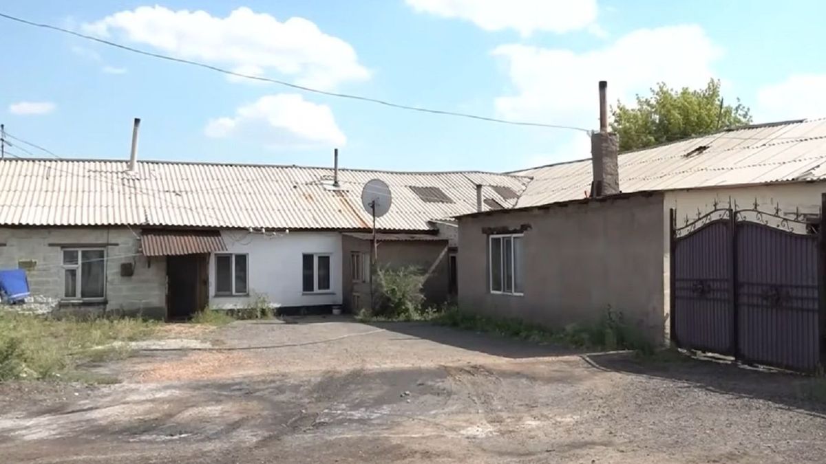 Аварийный барак