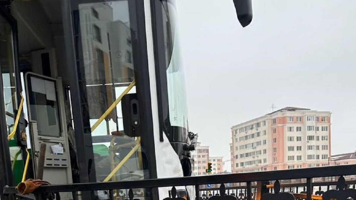 соғылған автобус