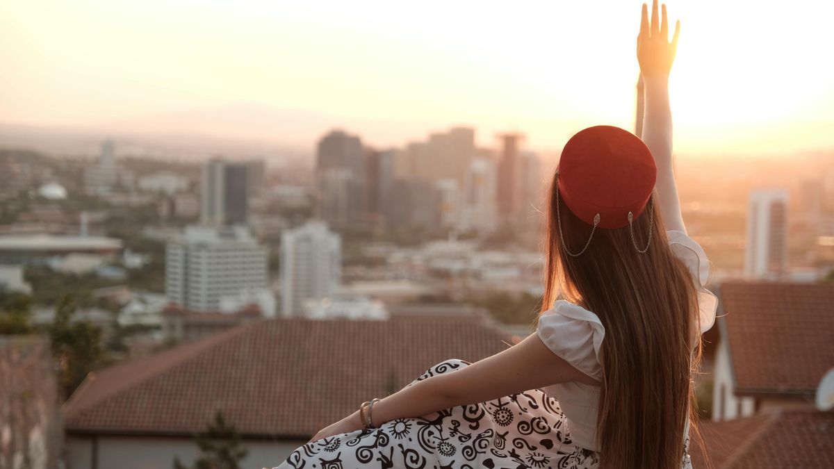 қаладағы қыз