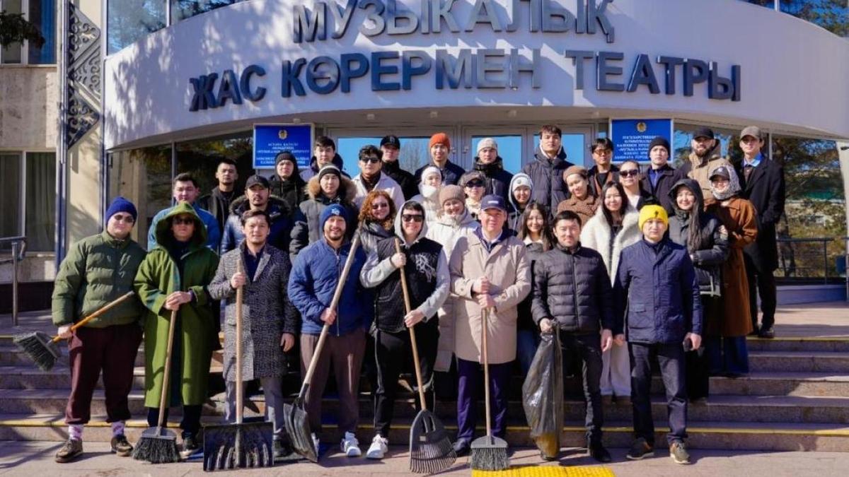 Субботник в Астане Субботник в Астане