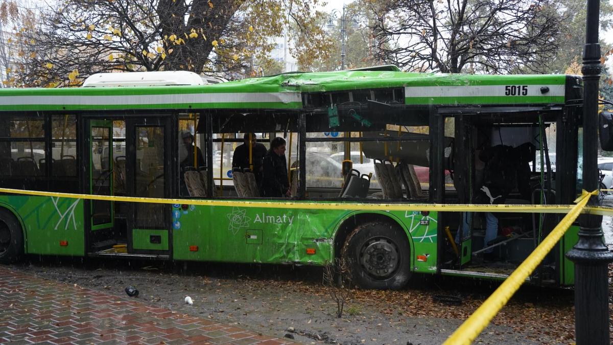 Автобус попал в аварию