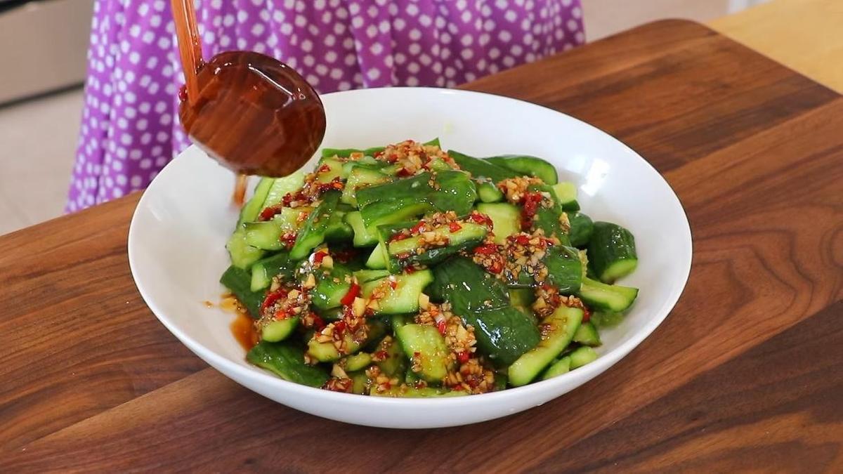 Заправка и битые огурцы