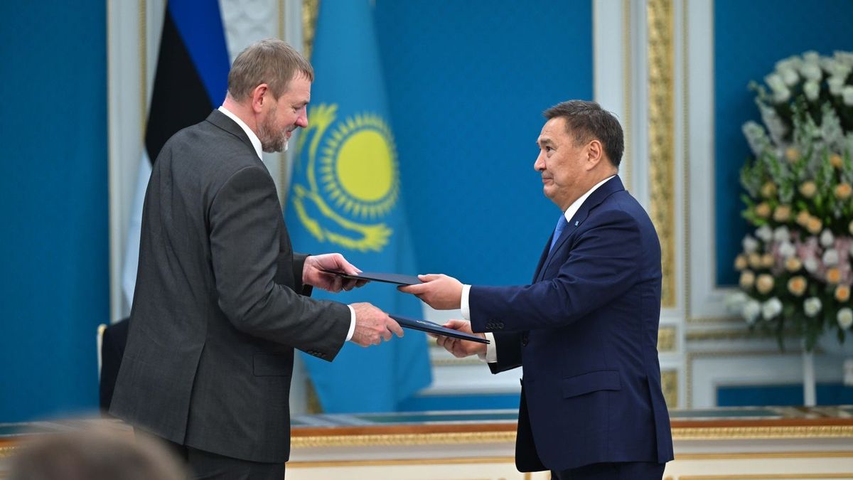 Марат Ахметжанов и представители эстонской компании