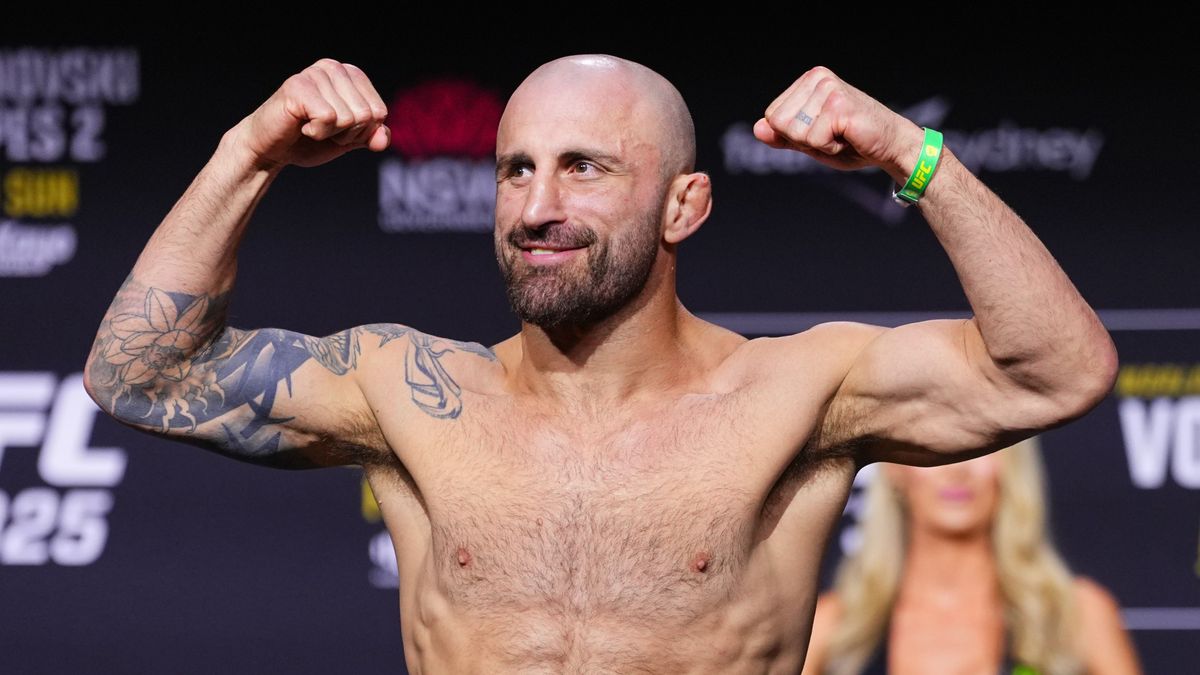 Австралийский боец ММА Александр Волкановски