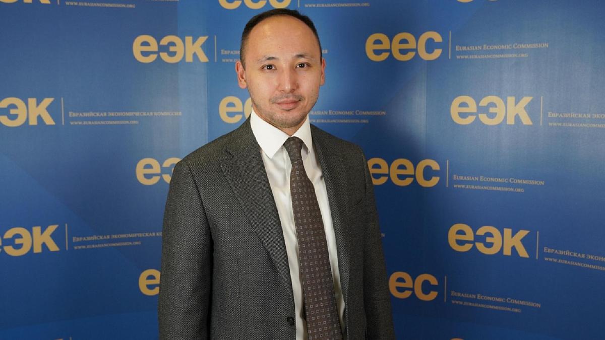 Ермек Қуантыров Ермек Қуантыров