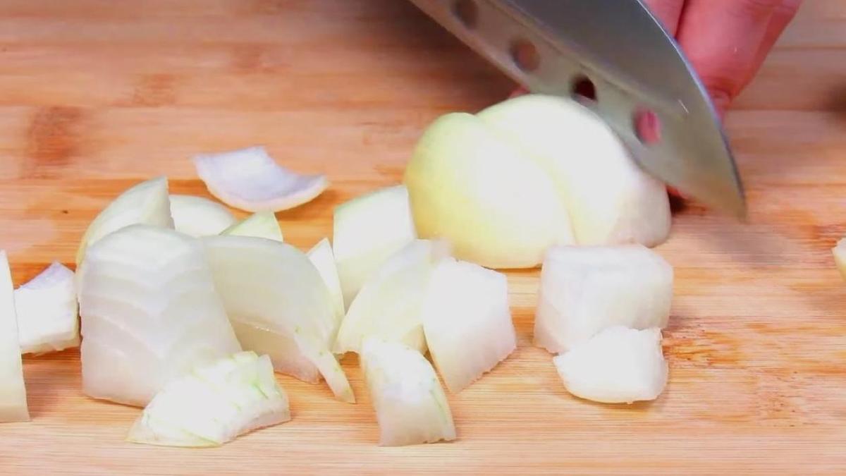 Нарезка репчатого лука