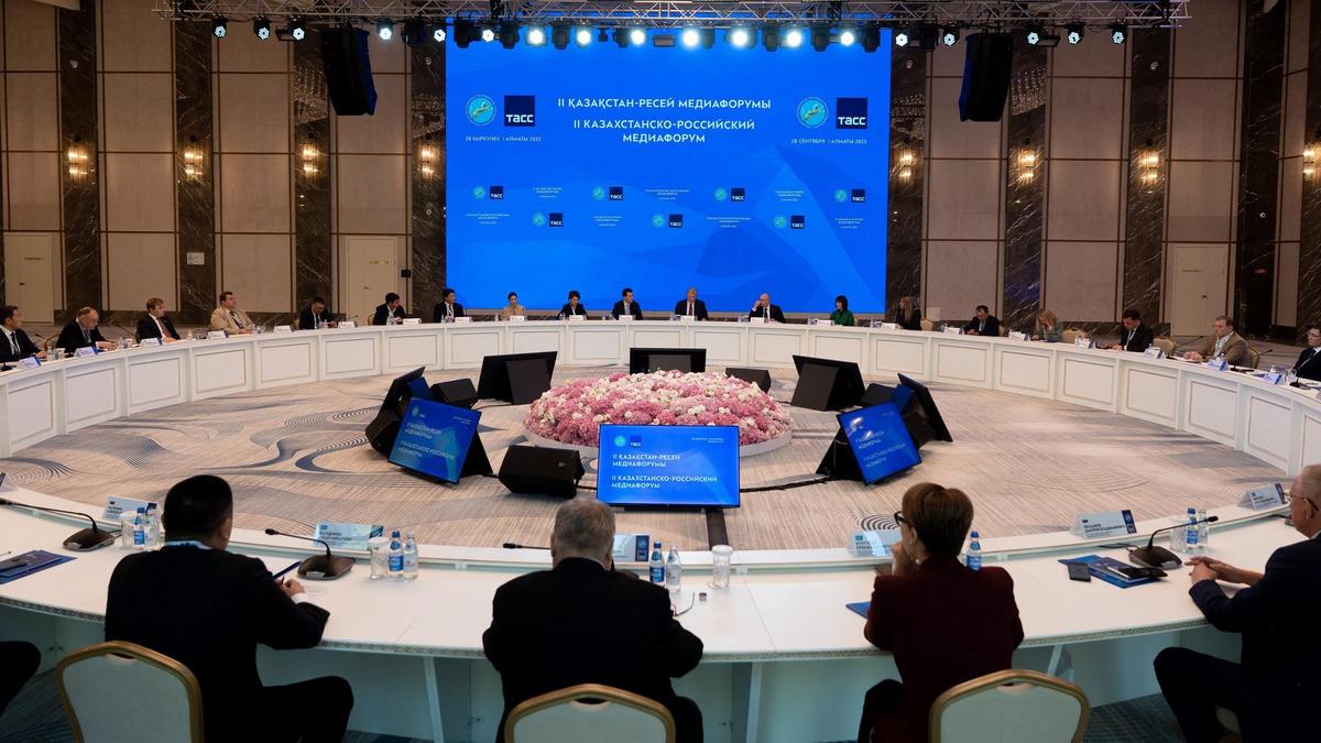 Толық әйелдердің жалаңаш порно суреттері Сексуалдық мультфильмдерді қараңыз: Чип пен Дейл блять