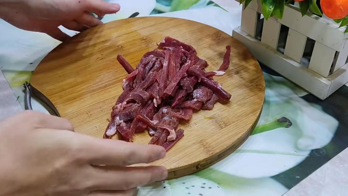 Нарезанная говядина