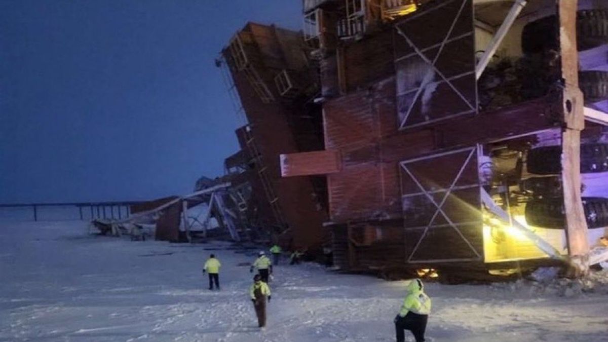 Буровая установка рухнула на Аляске