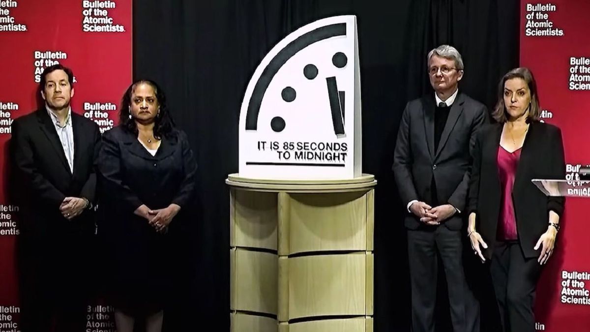 Часы Судного дня перевели ближе к полуночи