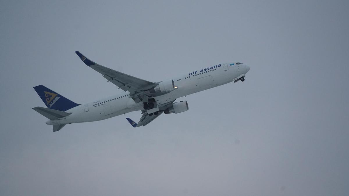 Air Astana ұшағы