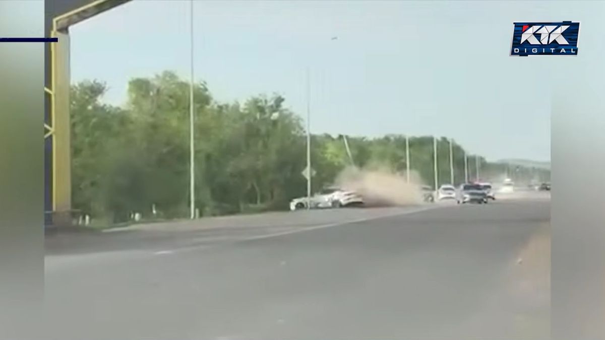 Автомобиль попал в аварию