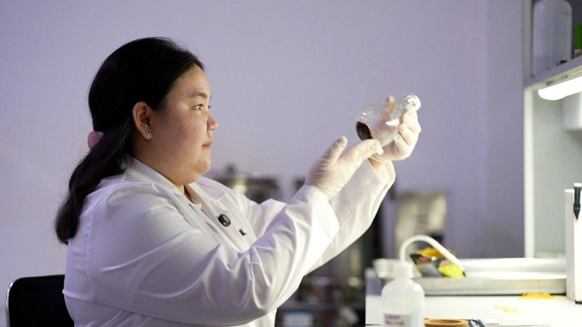 ғалым Айжамал Байсейітова