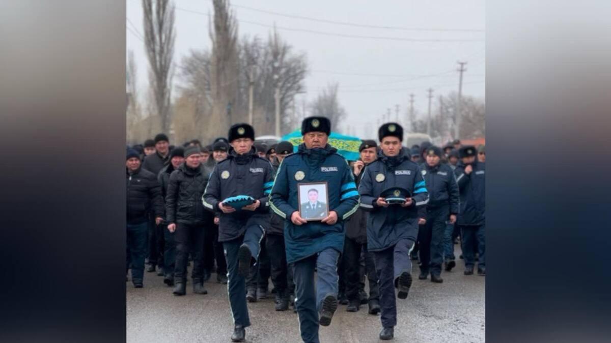 Абай Үшкемпірдің жаназасы Абай Үшкемпірдің жаназасы