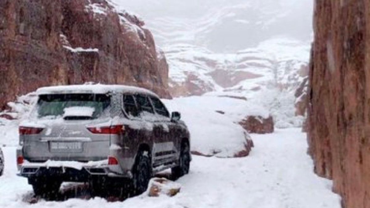 Снег в Саудовской Аравии