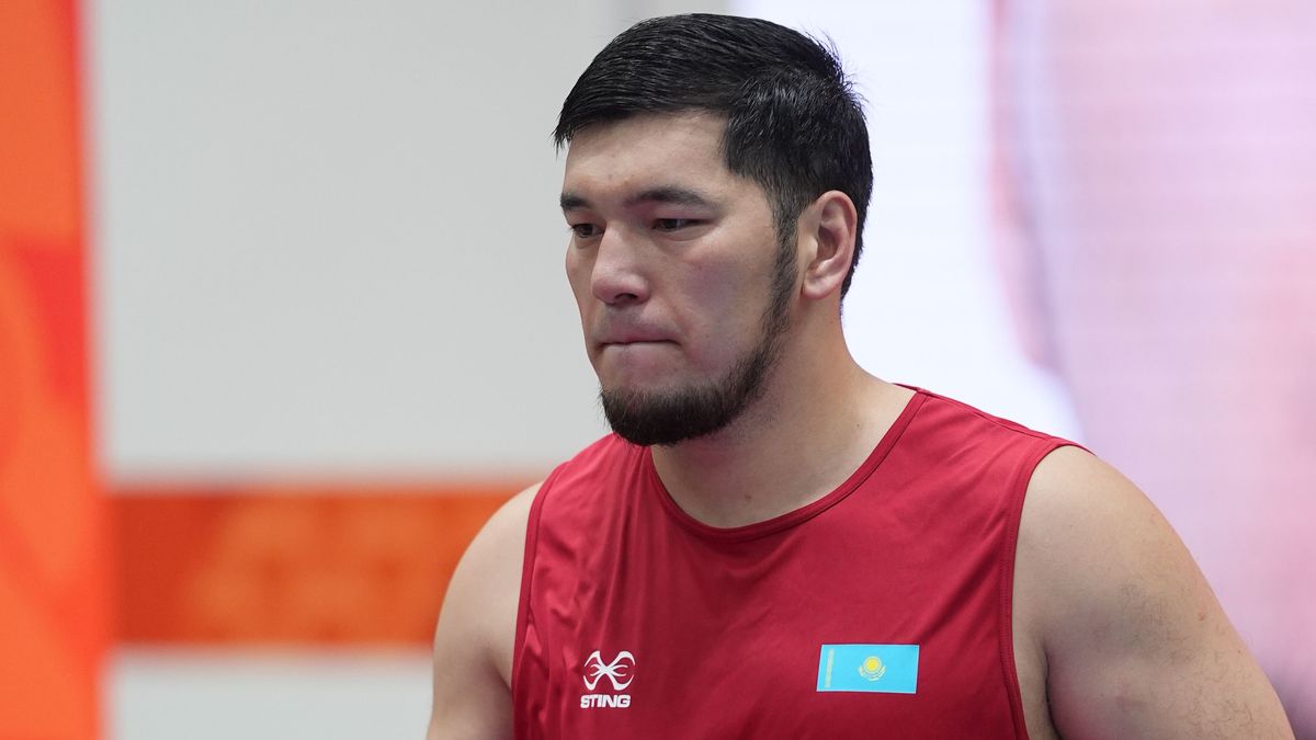 Казахстанский боксер Айбек Оралбай