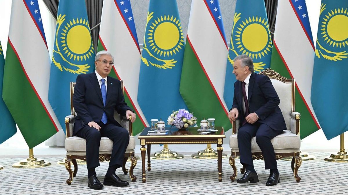 Тоқаев пен Шавкат Мирзиеев