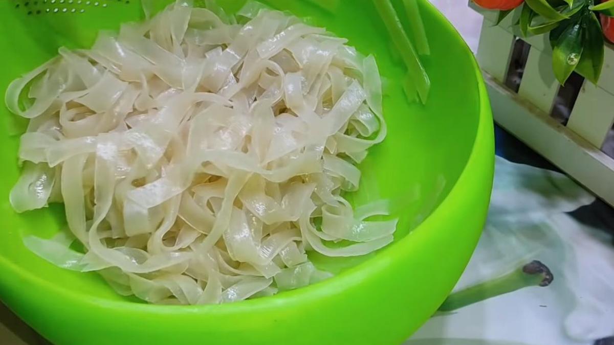 Приготовленная фунчоза