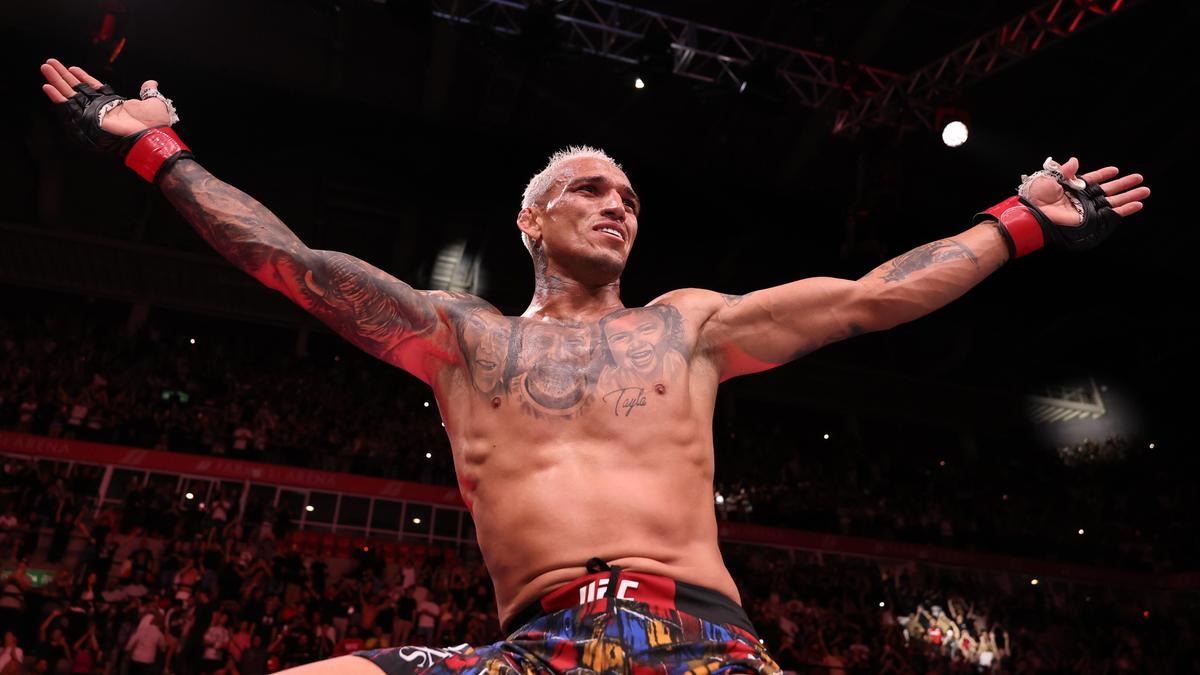 Бразильский боец ММА Чарльз Оливейра