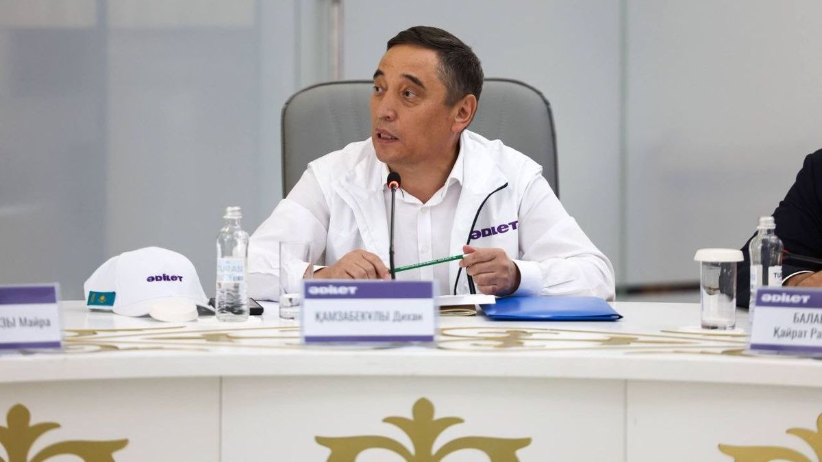 Встреча членов партии "Әділет" с представителями творческой интеллигенции