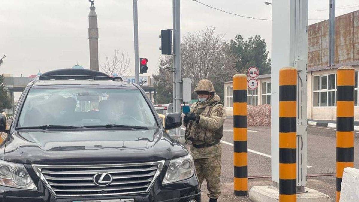 Проверка документов у автовладельцев