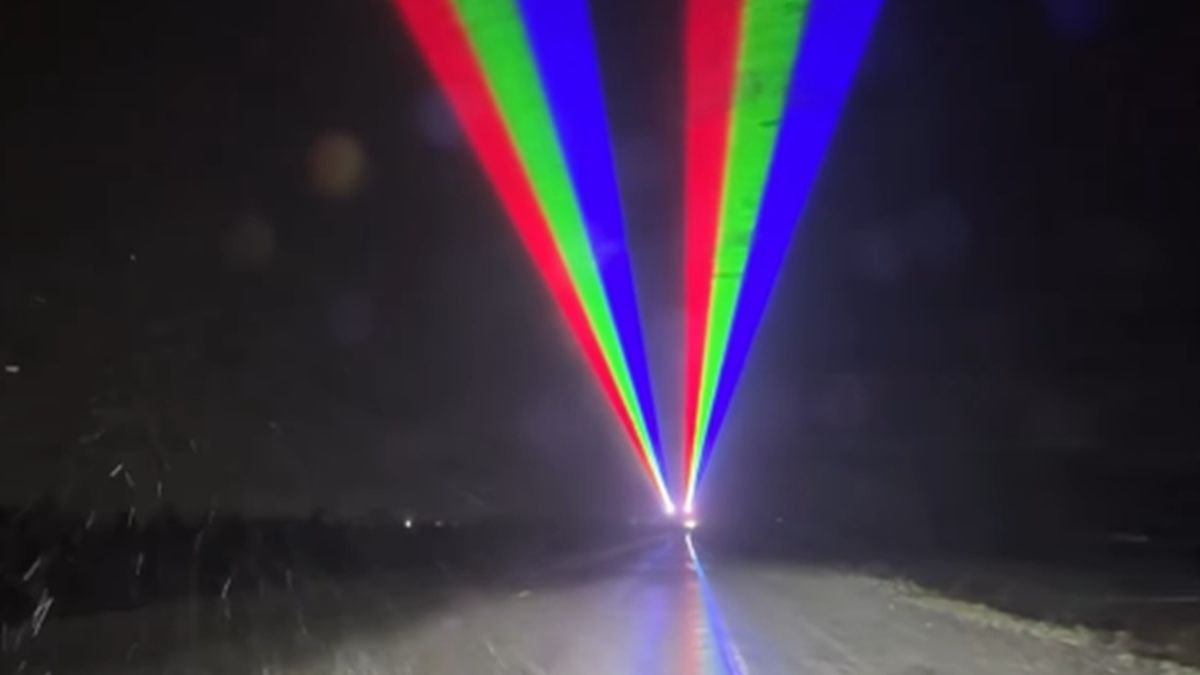 Лазерное сопровождение на трассе