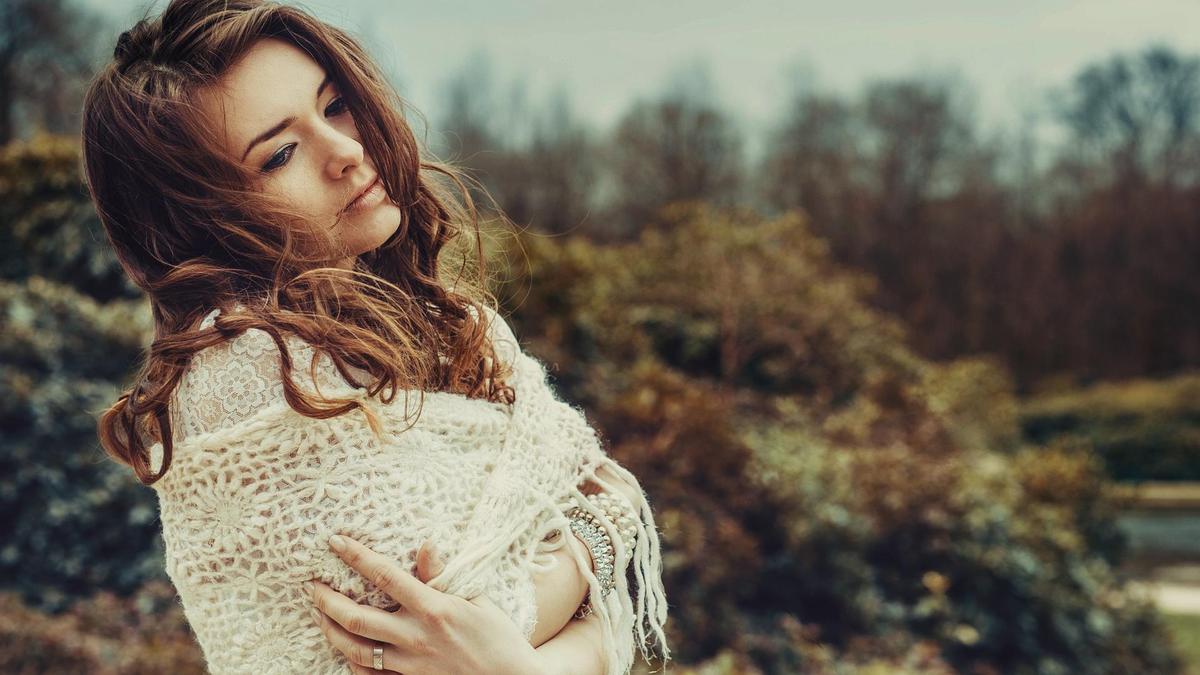Ой үстіндегі әйел. Көрнекі сурет Ой үстіндегі әйел. Көрнекі сурет
